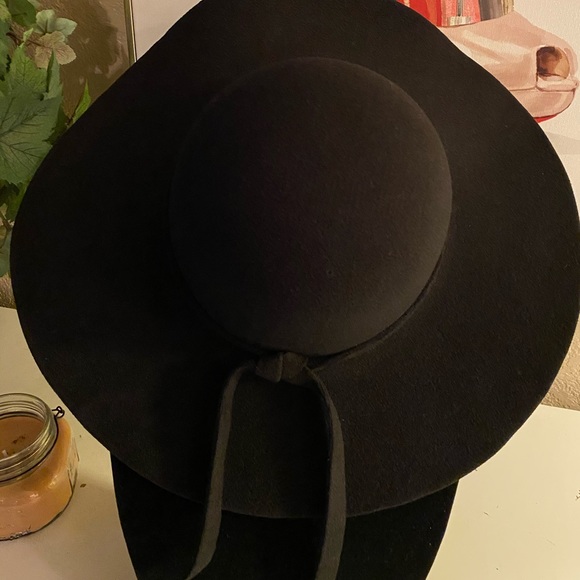 Black beach hat - Picture 4 of 4